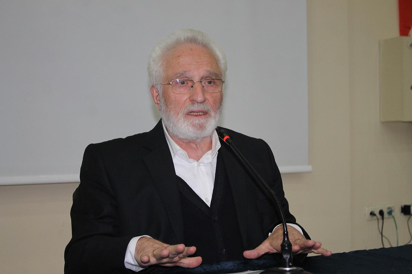 "Kur'an-ı Kerim ve sünnet birbirinin mütemmimidir" "Kur'an-ı Kerim ve sünnet birbirinin mütemmimidir"
